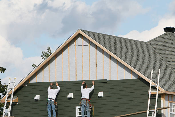 Professional Vinyl Siding technician working in Grandy, NC